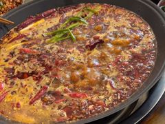 -黄潇洒老火锅(九眼桥宏济巷店)