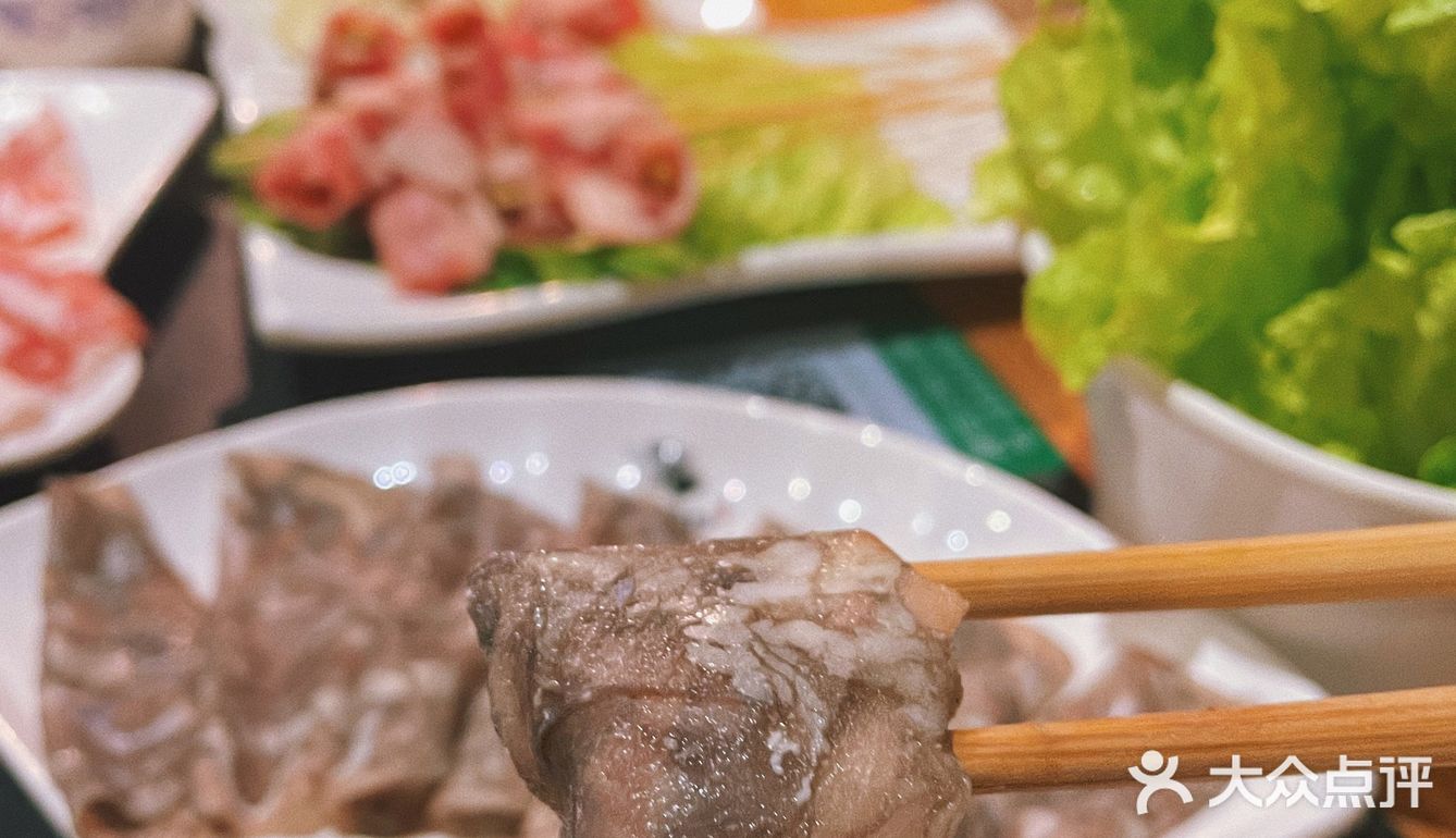 隔离仲有骨汤如果唔钟意食辣嘅仲有退路可言哈哈哈哈