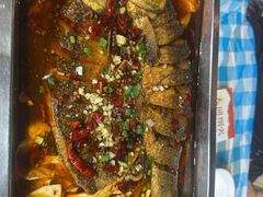 -老街烧烤大排档·地道湖北菜·龙虾馆(汉口火车站店)