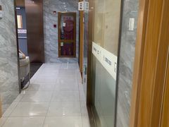 -上海仁爱医院口腔科 · 种植