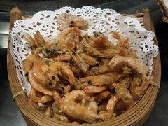 炸河虾-姥家大锅台水库渔家