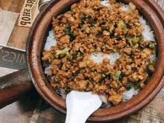 招牌鹅乸煲仔饭-阳江河堤老牌曾记美食