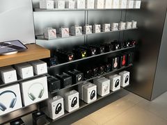 -Apple零售店(华贸购物中心店)