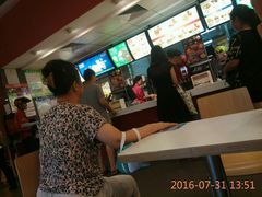 -麦当劳(青岛大学店)