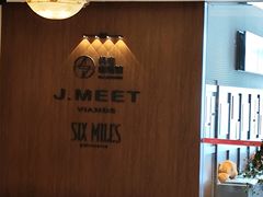 -东方滨江大酒店·滨江厅