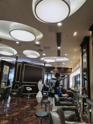 -八佰伴8008星级形象店