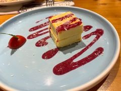 -米德维奇俄式西餐厅(西六道街店)