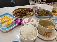 盐焗文昌鸡-香香海南菜餐厅