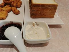 -白鹿苑蒙餐(鄂温克宾馆店)