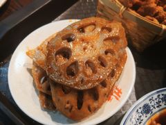 -爆炸头阿姨小四川正宗川味小吃(无任何分店)