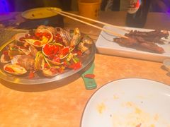 -喝丢一只鞋海鲜烧烤·海肠捞饭(东关街店)