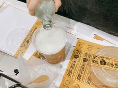 手摇老黄汽水-茶力的小怪兽(梅林卓悦汇店)