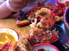 -虾弄弄海派小龙虾·牛羊蝎子火锅