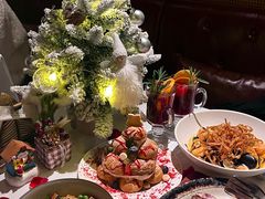 -Mogul Eatery·大亨餐酒馆