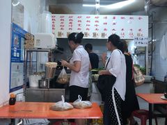 大堂-曹宝林砂锅麻辣烫(星光路店)