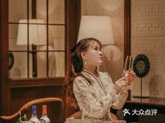 再现百年法式夜晚，不愧是来自丽思卡尔顿的专属体验