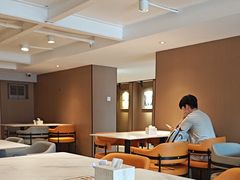 -柏曼酒店(广州长隆旅游度假区汉溪长隆地铁站店)