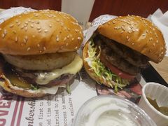 -The Habit Burger Grill 哈比特汉堡(爱琴海店)