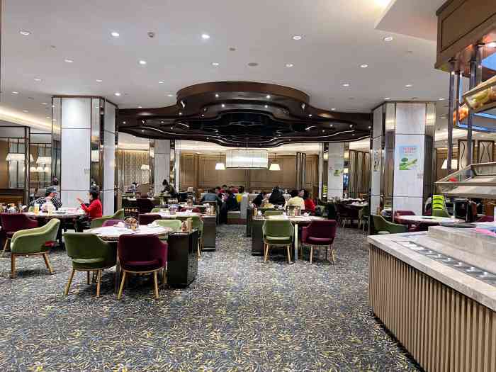 稻香酒家(金虹桥国际中心店)-"晚上又去吃了 话说特价的乳鸽能毛拔