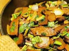 黑松露牛肝菌焖牛蛙-云海肴云南菜(正大广场店)
