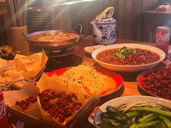 -先启半步颠小酒馆(白麓里店)