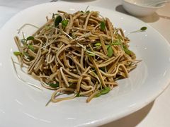 香椿苗拌豆皮-金春禧(世茂国际广场店)