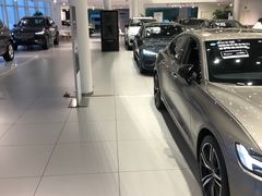 -杭州中沃沃尔沃4S店(滨江区店)