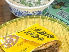 -穆得·老周家牛肉烧饼(普利街店)