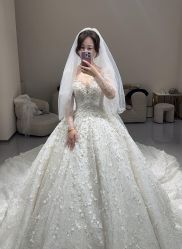 -南京宝娜嫁衣婚纱礼服馆(中央路店)