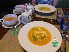 鲜橙南瓜汤-YUE·6·西式融合餐厅(外滩六号店)