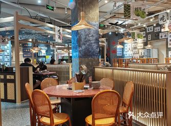 临安宝龙三楼新开了一家滇牛火锅店