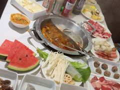 -嘎琉鲜切牛肉自助火锅