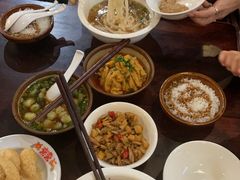 老茶馆蒸肉饼粉-東茅街茶馆