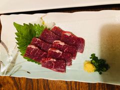 霜降り馬刺し-居酒屋 えふわん