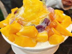 芒果芋圆牛奶绵绵冰-水牛奶皇后糖水铺(深圳总店)
