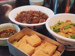 八公山油炸臭豆腐-阿财老铺·老蚌埠龙虾城(华夏总店)