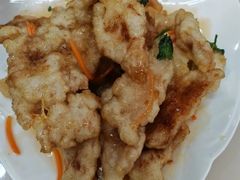 -老码头黑皮肘子锅包肉熏酱水饺(文政街店)