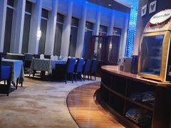 -厚街国际大酒店·360度旋转餐厅