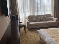 -大连长城大饭店(西安路地铁站店)