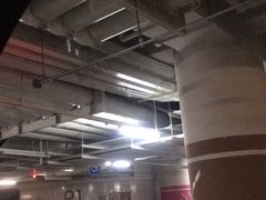 -兴业太古汇·停车场