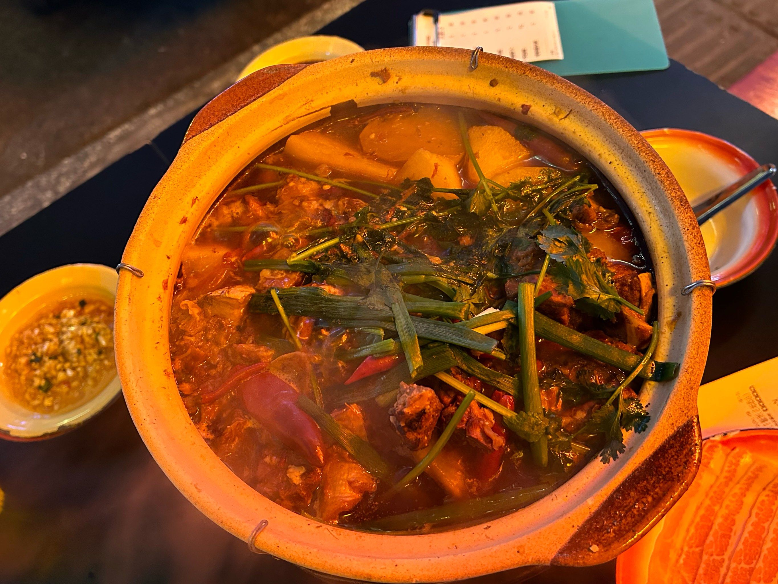 达明美食街之大壮牛腩煲