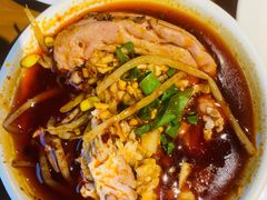 聪明的大脑-炉小二铜锅牛蛙•川湘菜(三里屯店)