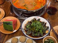 -亮欢寨酸汤鱼(沙冲路店)