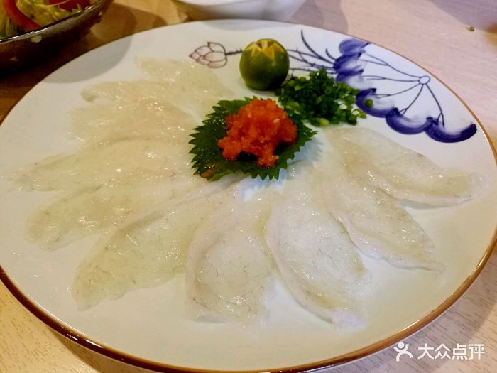 とりくら鸟藏·河豚料理水晶薄片切鱼片图片 - 第1张