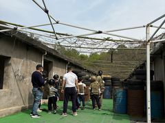 -东湖小天池真人CS彩弹野战基地