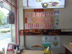 -聚笼鲜美食(凤凰街店)