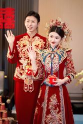 -莫小姐婚纱