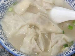 清汤抄手-春阳水饺(香槟广场店)