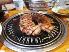 -唯成•韩国炭火烤肉 유성고기