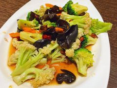 -郑庄脂渣海鲜楼(九水路店)